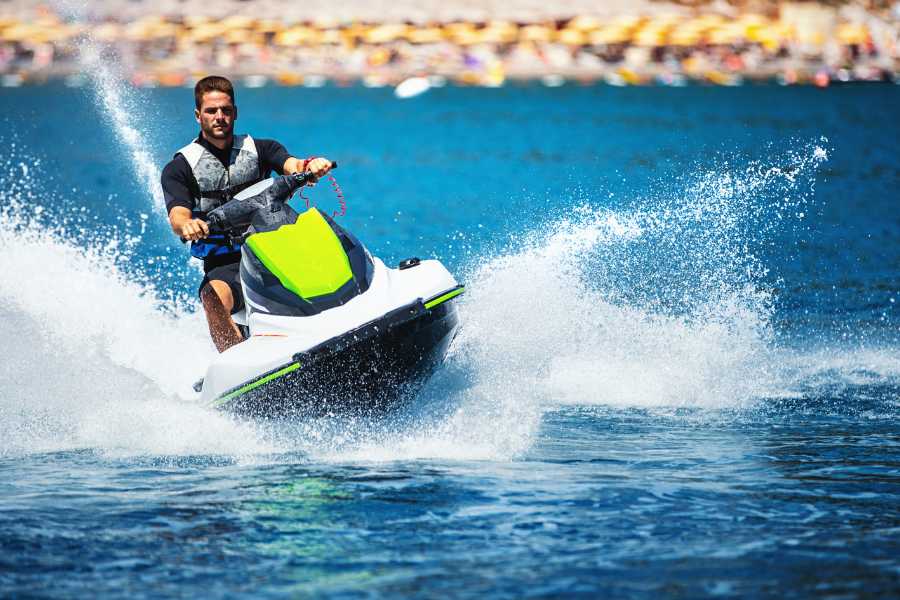 Motos de agua tambien necesita un seguro como embarcación