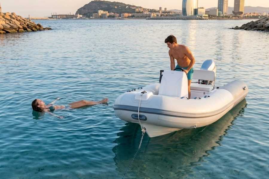 ¿Qué se considera un barco sin licencia?